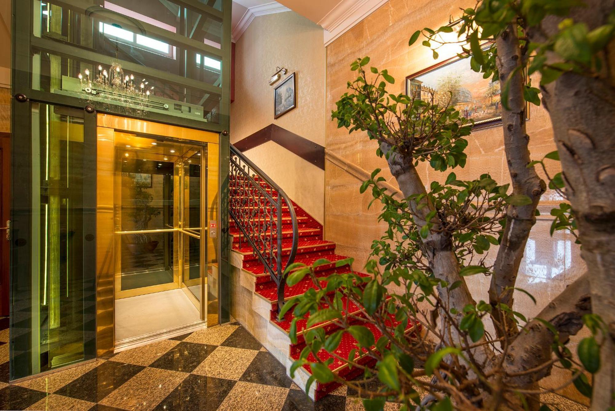 Hotel Europa Poprad Exterior photo